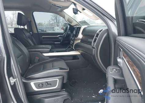 2019 Ram 1500 Laramie 4X4 5'7 Box from USA, damaged, VIN 1C6SRFJT6KN663368